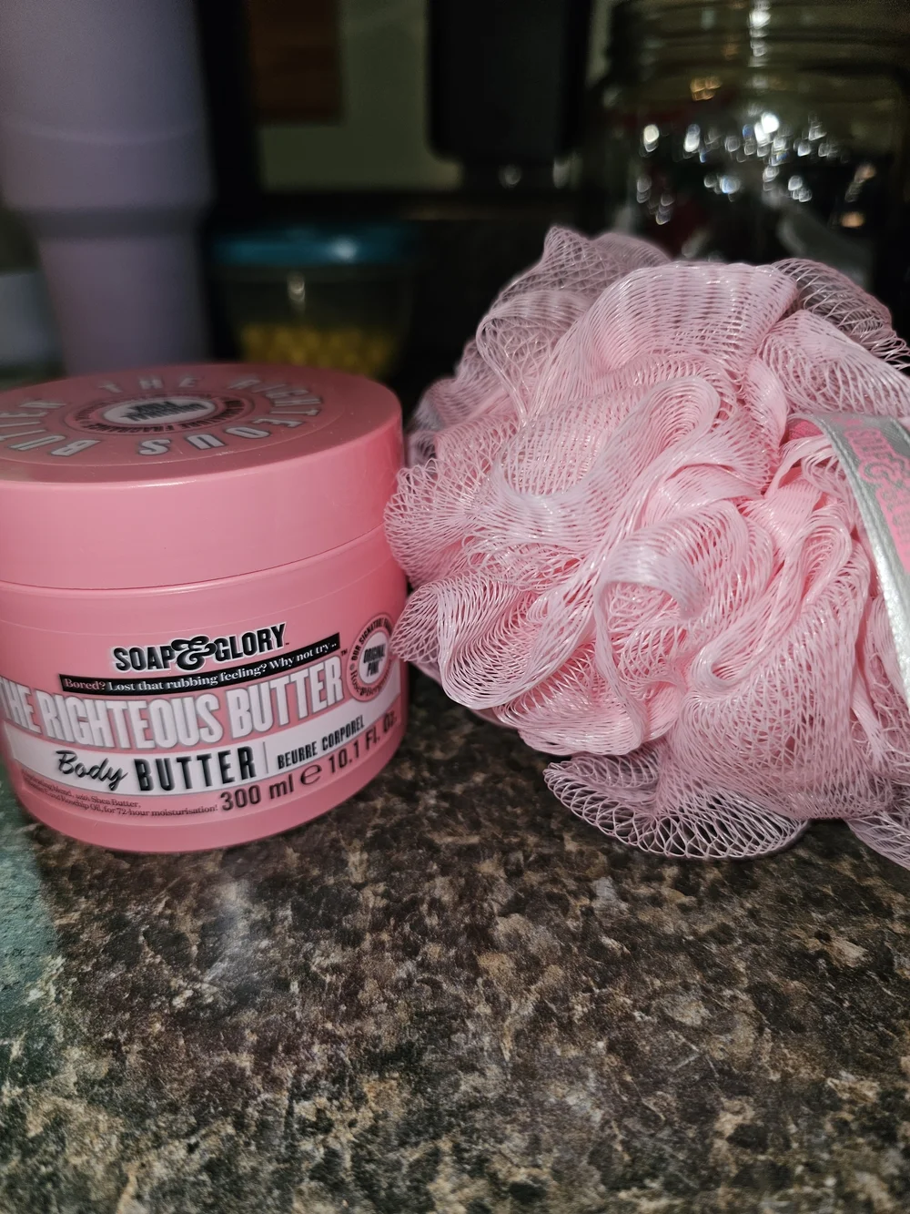 Soap & Glory Clean On Me Body Wash + Body Butter & Pink Loofah Set